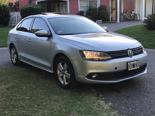 Volkswagen Vento 2.5 Luxury 170cv 2014