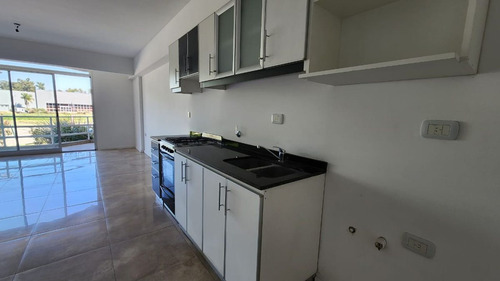 Venta Departamento 3 Ambientes Pilar Balcon Garage