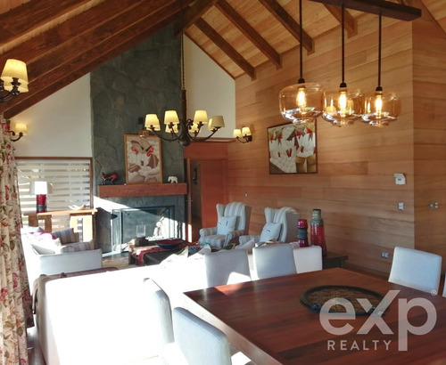 Vendo Parcela 5.300 M² En Pucón Con Casa De 3 Dormitorios