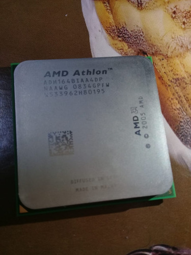 Cpu Amd Athlon 1640b 2700mhz Am2 C1 Adh164biaa4dp (Usado)