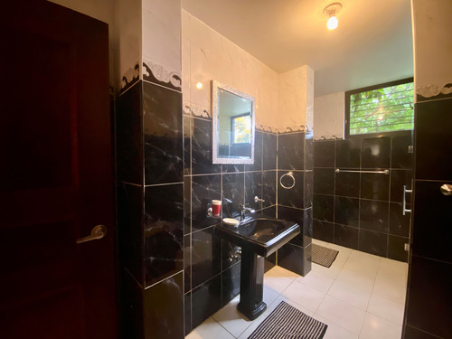 Casa De Venta En Arroyo Hondo, Prox A Arroyo Manzano