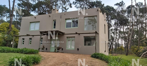 Casa En Laguna Blanca Punta Del Este En Venta- Ref: 4600