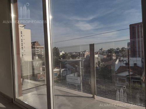 Imagen 3 de 19 de Departamento 3 Ambientes Venta Ituzaingo Centro