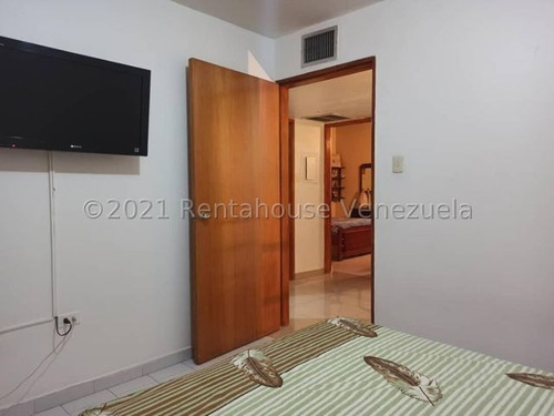 Imagen 23 de 27 de Jorge Sayegh, Vende Hermoso Town House #22-13404