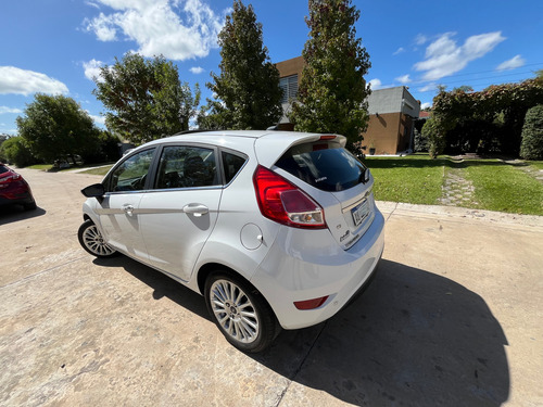 Ford Fiesta Titanium Powershift 1.6l