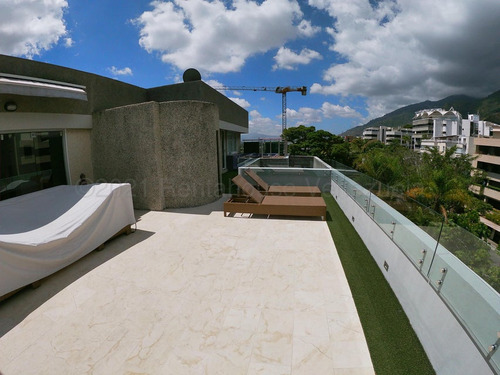 Apartamento Dúplex Remodelado 475 M² 5h, 5b, 4p, Vistavila Con Piscina En Venta En Los Palos Grandes Avenida 3era. Caracas