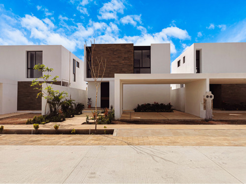 Casa En Venta De Al Norte De Merida