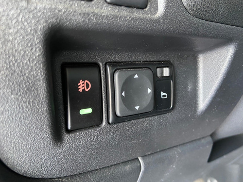 Nissan Versa 1.6 16V FLEXSTART SV 4P XTRONIC