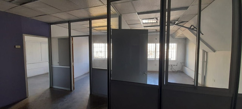 Imagen 7 de 28 de Local Con Estacionemiento Venta Beccar