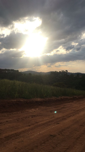 Imagem 11 de 14 de B02- More Próximo Ao Parque Do Morango! Lotes Promocionais!!