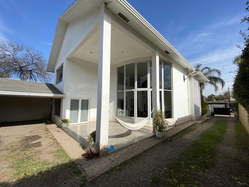 Imagen 15 de 15 de Importante Casa Villa Allende Golf - 5 Dorm / 2 En Planta Baja - 270 Cub Pileta Lavadero