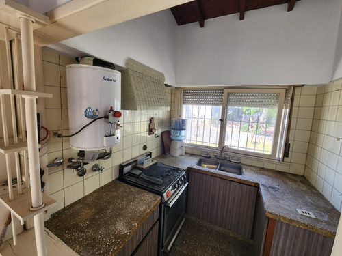 Casa 3 Amb. Zona Residencial. Con Gas Natural. Lote 10 X 30