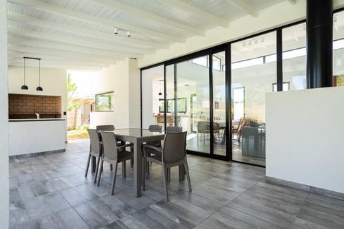 Imagen 15 de 24 de Casa En Venta - 4 Ambientes - Pinamar Sur Playa