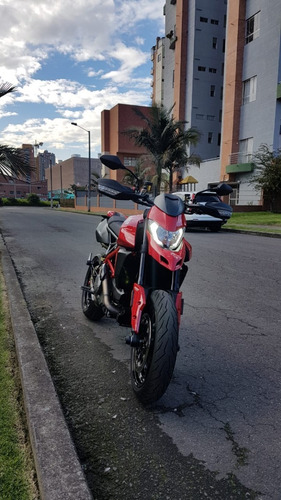 Ducati Hypermotard 950