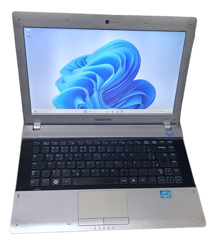 Notebook Samsung Rv411 Core I5-com Ssd 500gb-4gb Ram Prateado Com Preto (Recondicionado)