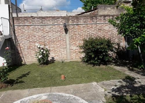 Casa En Venta En Morón