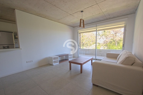 Apartamento En Alquiler - Punta Del Este- Ref: 3633