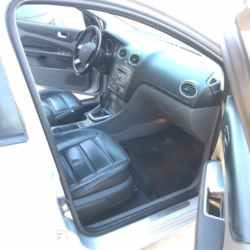Imagem 8 de 8 de Ford Focus 2011 2.0 Titanium Flex Powershift 5p