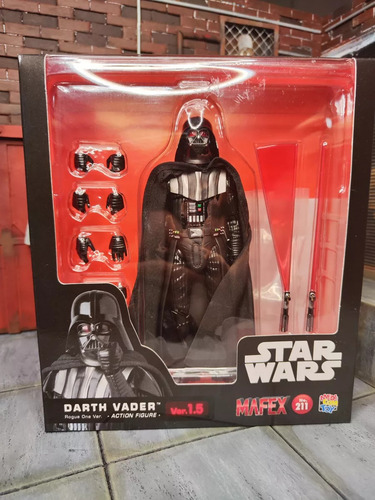 Mafex 211 Darth Vader Star Wars Rogue One Version 1.5 (Usado)