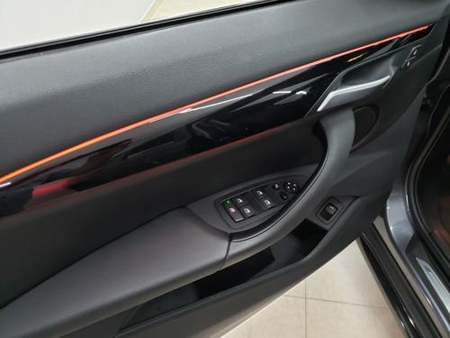 Imagem 14 de 15 de Bmw X1 2.0 Sdrive20i X-line Activeflex 2017 Teto Solar