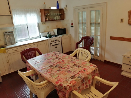 Imagen 5 de 16 de Casa Excelente Ubicación Cerca De Todos Los Servicios Y Calle Principal