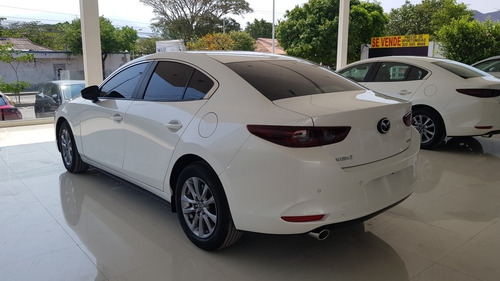 Mazda 3 Touring 2.0 Automático Blanco N P