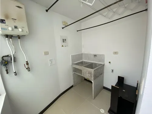 Apartamento Para Arrendamiento Alta Suiza