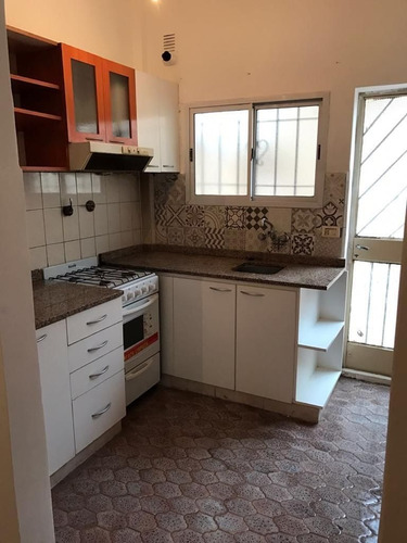 Imagen 2 de 5 de Villarino 113 - Villa Sarmiento, Morón.