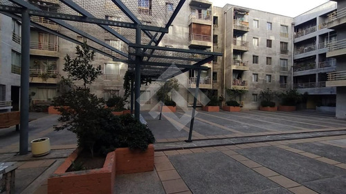 Depto En Venta De 2d Y Bodega Barrio Brasil En Santiago