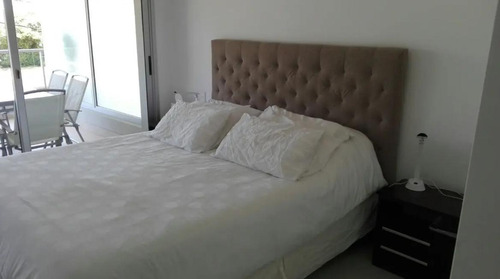 Imagen 12 de 19 de Divino Apartamento De 2 Dormitorios A Pocos Metros De La Playa - Temporada 2023