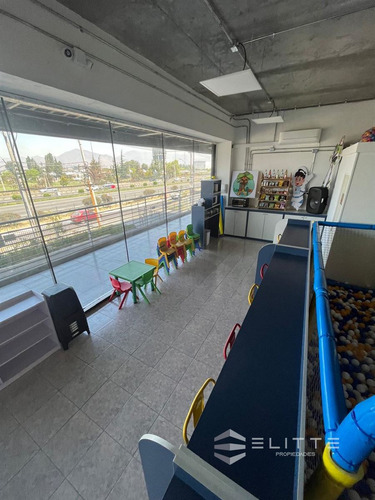 Venta Local Comercial El Descanso Con Estacionamiento
