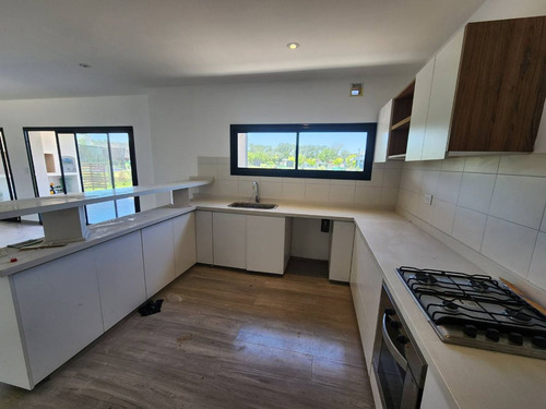 Casa 5 Ambientes En Venta Barrio San Pablo Pilar