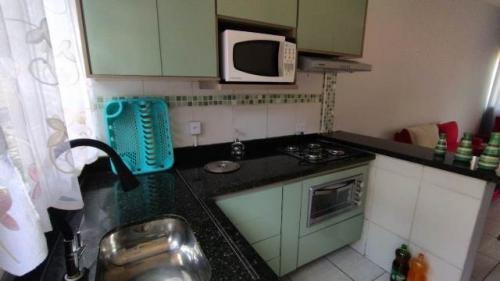 Imagem 3 de 13 de Casa Com Repasse De Financiamento E Parcelas 800,00