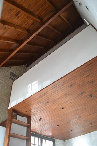 Imagen 6 de 18 de Casa Chalet En Venta - Zona Castelar Norte - A Reciclar - Oportunidad - Proximo Estacion -