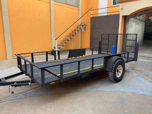 Imagen 2 de 10 de Remolque Cama Baja