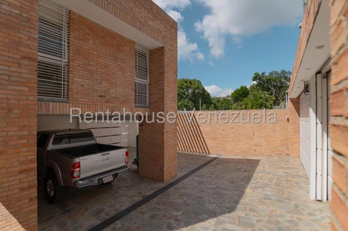 Casa Amoblada En Alquiler En Prados Del Este 25-17775 Cs