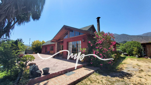 Casa De Campo Estilo Colonial En Condominio San Isidro