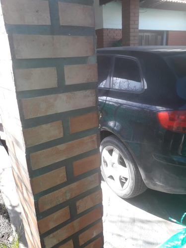 Casa En Alquiler - 2 Dormitorios 1 Baño - 90mts2- Manuel B Gonnet
