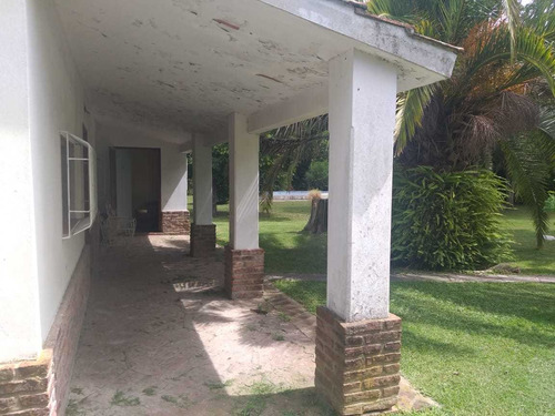 Excelente Casa Quinta En El Barrio Cerrado Santa Amelia