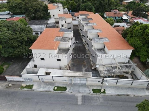Imagen 2 de 30 de Townhouse En Venta Con Financiamiento, Barrio Sucre. Las Delicias Maracay 23-7799 Hc