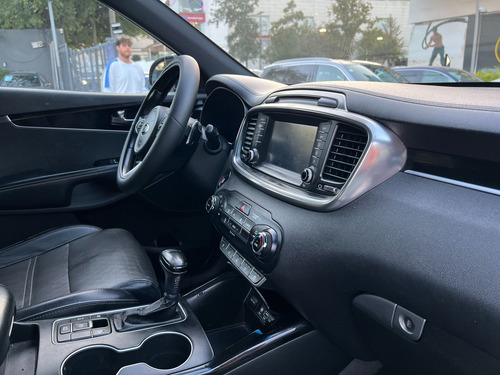 Kia Sorento 3.3L Sxl Awd At