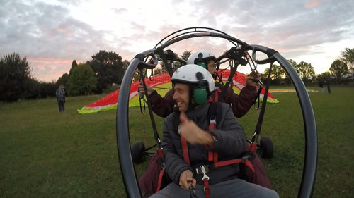 Imagen 2 de 6 de Vuelo En Parapente - Paratrike - Vuelan 2 + Video Hd C/uno