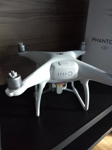 Drone Dji Phantom 4 Standard Com Cámara 4k White Anatel C/no