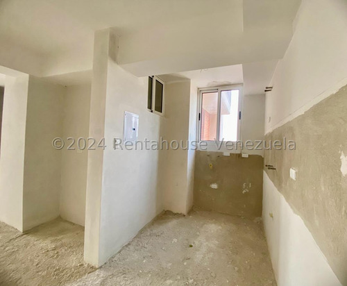 Renta House Trae Para Ti, Espectacular Apartamento En Venta En Obra Gris, Para Ser Remodelado A Tu Gusto. Ideal Para Ti Que Buscas Modernismo Y Comodidad. Maritza Lucena Tu Asesora De Confianzaa