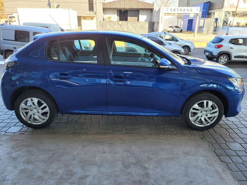 Imagen 12 de 17 de 208 Active Tiptronic 0km 2022