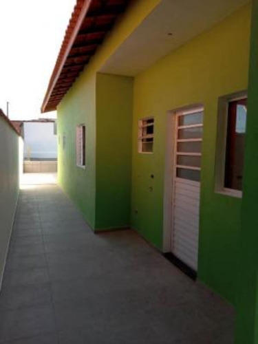 Imagem 3 de 14 de Casa Para Financiamento Bancário, Lado Praia Em Itanhaém/sp!! Com Piscina, 2 Quartos.