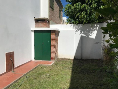 Casa De 3 Dormitorios En Alquiler
