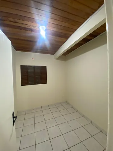 Casa Com Sala Comercial