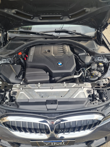 BMW Serie 3 3.0 330i Sedan Sport Line Shadow