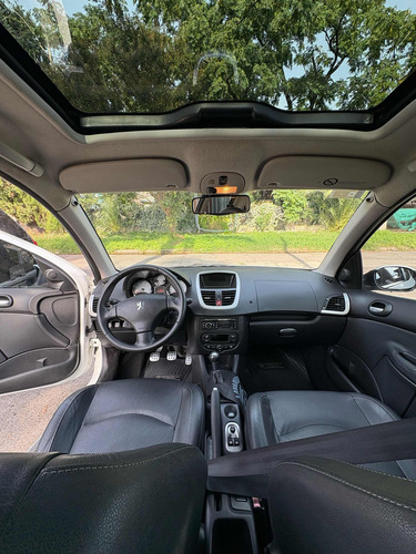 Peugeot 207 1.6 Sedan Xt